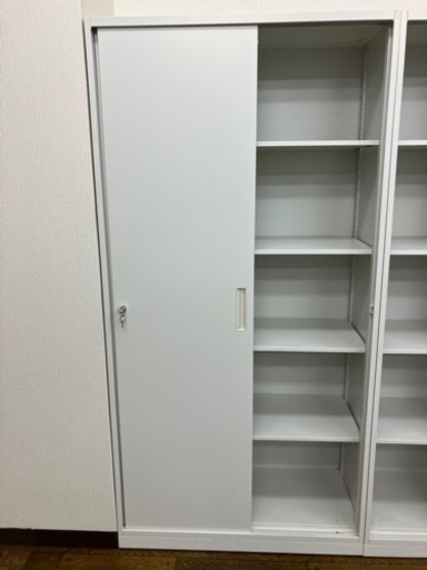 ロッカー鍵付き