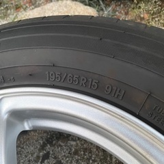 15インチ　ホイール　タイヤ付　ノーマルの画像