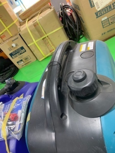 エンジン発電機　　MAKITA    EG1600IS     グリーン　本体のみ　1009102582888