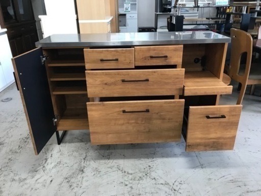 O2401-254 キッチンカウンター 幅140ｃｍ キズ・汚れあり