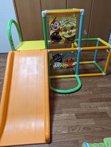 アンパンマン　ジャングルジム・滑り台付