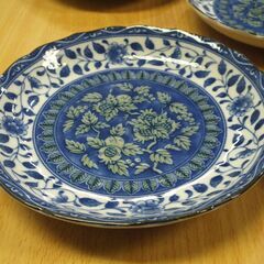 唐草牡丹 組皿揃 WTS-5304 大・小 各5枚の画像