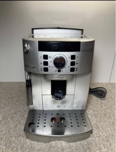 デロンギ マグニフィカs ECAM22110SBH