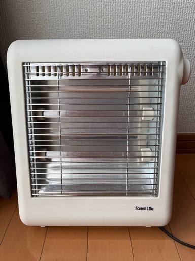 ◆軽量電気ストーブ600W◆まだまだ寒いこの季節に！