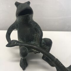 カエルの置物（小物皿）鉄製の画像