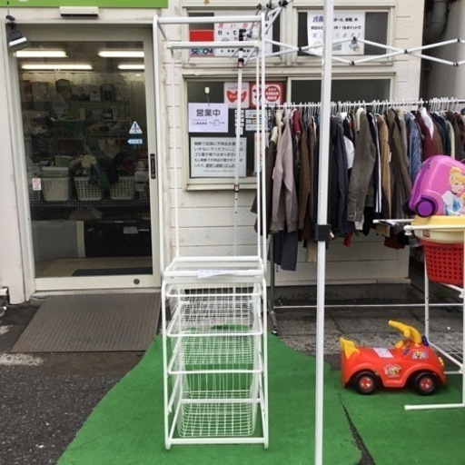 スチール製ハンガーキャビネット