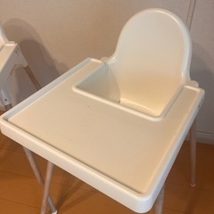 IKEA ハイチェア 2つの画像
