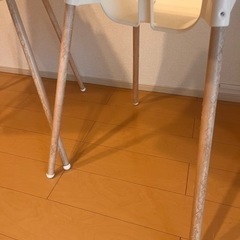IKEA ハイチェア 2つの画像