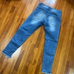 ダメージジーンズ　Sの画像