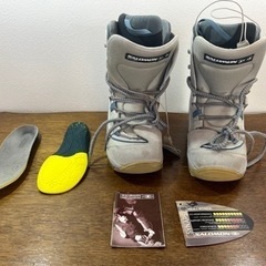 スノーボードブーツ　サロモン