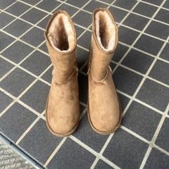 ムートンブーツM