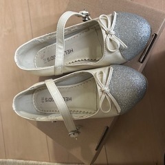 女の子　フォーマルワンピース　靴の画像