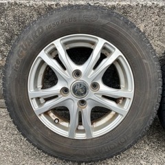 中古スタッドレスタイヤとアルミホイールのセット商談中につき一時的...