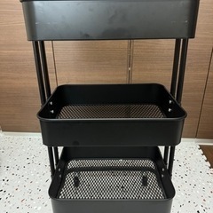黒いラック
