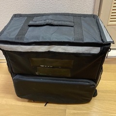 Uber eats 配達用カバン