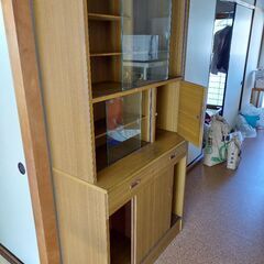 [商談中]食器棚　出雲市引き取りに来れる方限定の画像