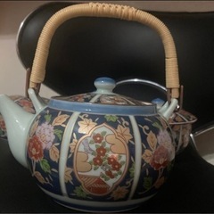 新品未使用品 有田焼 清秀作 金襴手 古伊万里 錦間取 花柄急須＆蓋付き湯呑み 茶道具 アンティーク ヴィンテージ 昭和レトロ 茶器 骨董品の画像