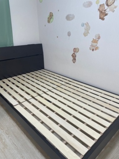 セミダブルベッド