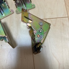 折り畳み金具　diy  折り畳みテーブル　椅子の画像
