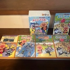 それいけ！ アンパンマン えいごであそぼう４枚組ＢＯＸ それいけ！ アンパンマン えいごランド  ４枚組ＢＯＸの画像