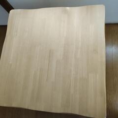 和モダン　ダイニングテーブルセット　回転椅子２脚付きの画像