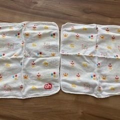 アカチャンホンポ⭐︎粗品ハンカチ2枚