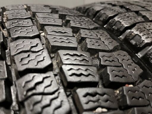 TOYO DELVEX M934 215/70R17.5 118/116N LT 17.5インチ ライトトラック用 スタッドレス 4本