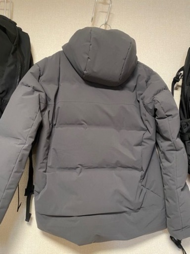 値下げしました。再販！！DESCENTE デサント ジャケット 2022 DOWN