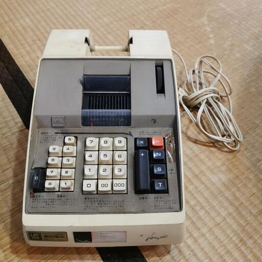 昔のレトロな計算機　BC-602