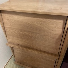 【1/14 日曜15〜17時引き取り希望】本棚　キャビネット　2枚扉の画像