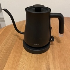 【ジャンク品】バルミューダ 電気ケトル※通電しません