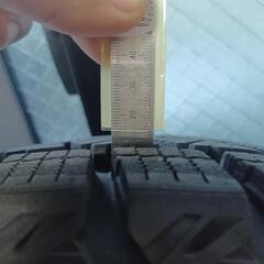 スタッドレスタイヤ　BS 225/60R18　19年製