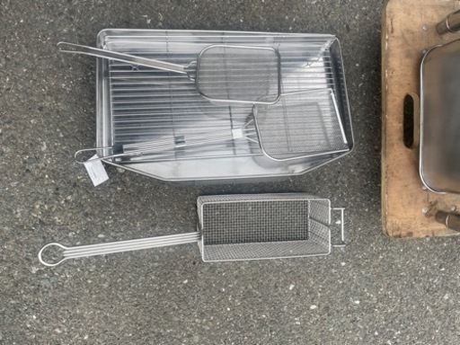 ■美品 中古品 マルゼン 電気フライヤー MEF-18E 2020年 3相200V 付属品多数 450ｘ600ｘ800ｍｍ 動作問題な
