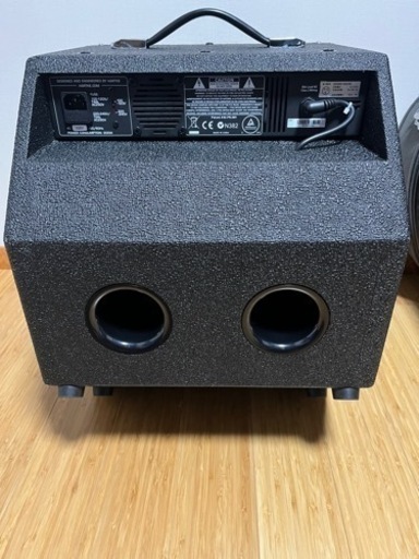 ほぼ新品HARTKE ( ハートキー )  / Kickback KB12 ベース・コンボアンプ