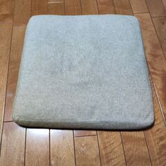 座布団(ニトリ)の画像