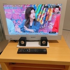 22型テレビ　スピーカー・テレビ台付