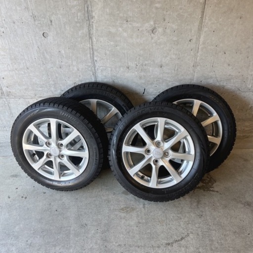 ダイバツ純正　スタッドレスタイヤ　アルミホイール4本セット