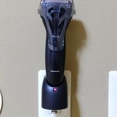 【値下げしました】パナソニック メンズシェーバー３枚刃 お風呂剃り可 黒 ES-RL13-Kの画像