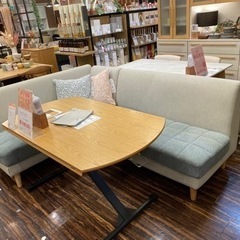 もうすぐ掲載終了【新品未開封】アイルス　120cm 円形 昇降テーブル白 折りたたみ　の画像