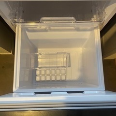 シャープ冷蔵庫152L(2021年製）の画像