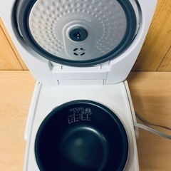 ⭐️アイリスオーヤマIHジャー炊飯器⭐️ ⭐️RC-IK30-W⭐️の画像
