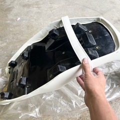 当時物　HONDA CBR４００F 用　３段シート　新品未使用　の画像