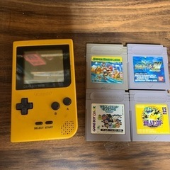 ゲームボーイPocketイエロー　カセット四つセット