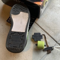 ヒーリーズ　HEELYS ローラーシューズ　21センチ　の画像
