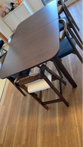 Ikea ダイニングテーブルと椅子セット