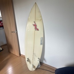 keensサーフボードの画像