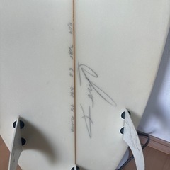 keensサーフボードの画像