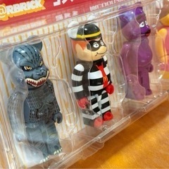 【まもなく終了】ゴジラvsマクドナルド BE@RBRICKの画像