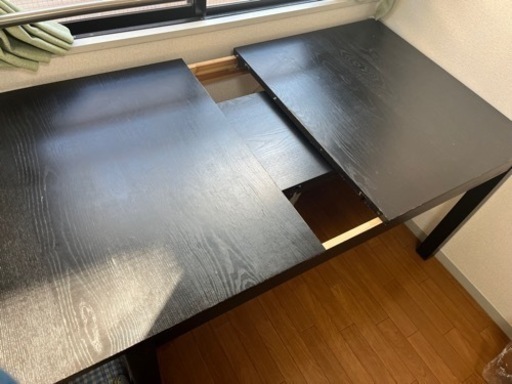 IKEA /ダイニングテーブル(伸縮式)
