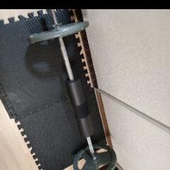 バーベル30kg#15kg×2個とシャフト#スクワッドパッド#トレーニングマットの画像